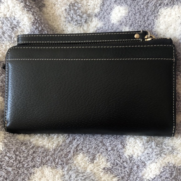 Kate Spade clutch/wristlet - Picture 4 of 10